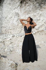 Czarny satynowy top Akiva