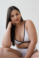 Białe majtki z czarnym wykończeniem Jeanne