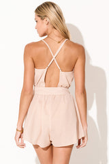 Pudrowy kombinezon z krótkimi nogawkami Layla