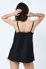 Top-satynowy-czarny-ciekie-ramiaczki-Denise